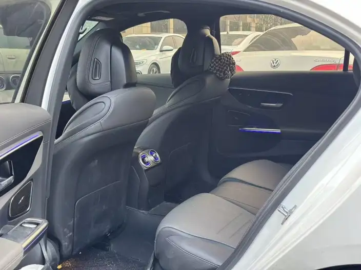 Mercedes-Benz C-Class 2024 Model C 260 L Sports Edition – фото 9