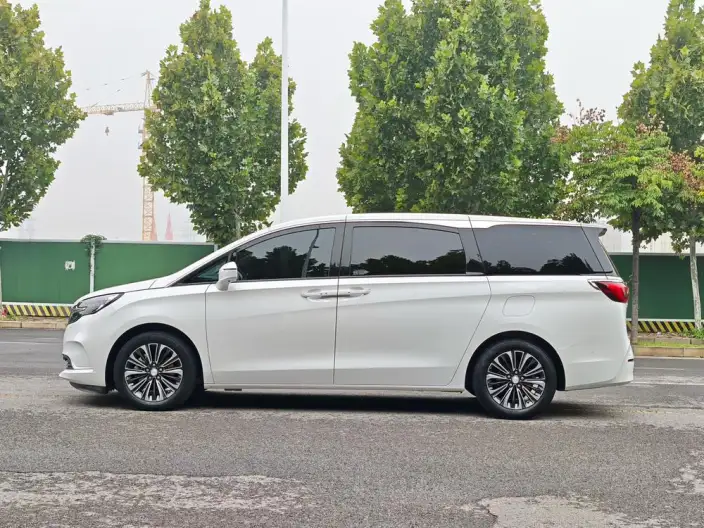 Buick GL8 2022 Model ES Luzun 653T Luxury Model