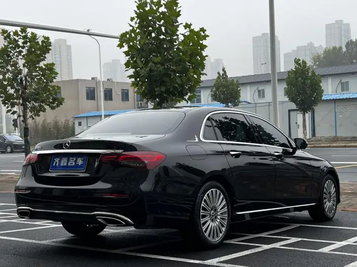 Mercedes-Benz E-Class 2023 Model E 300 L Luxury Model sedan – фото 7