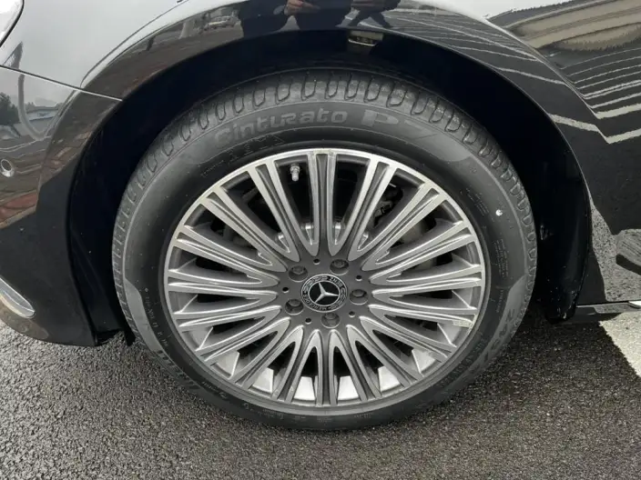 Mercedes-Benz E-Class 2023 Model E 300 L Luxury Model sedan – фото 9