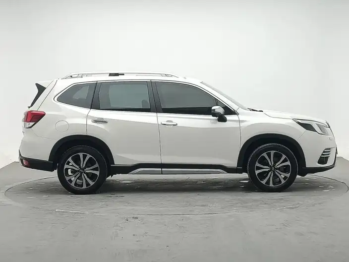 Subaru Forester 2022 Model 2.0i AWD Ultimate Edition EyeSight – фото 8