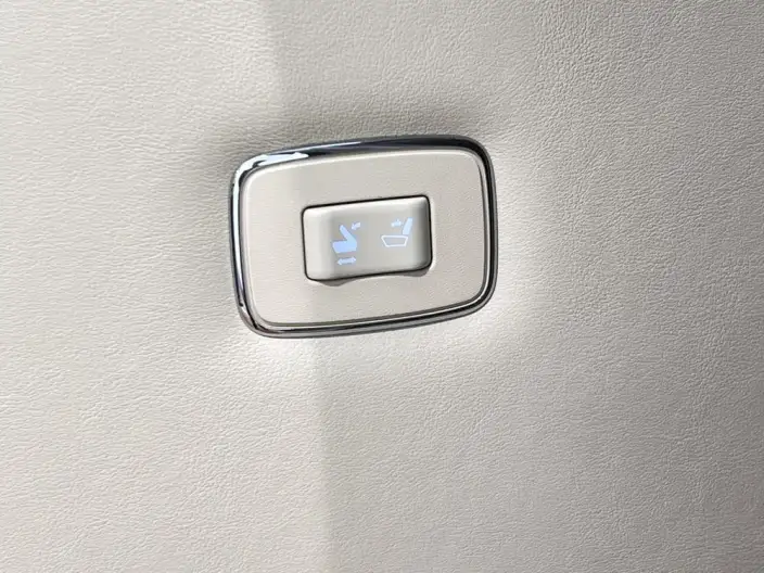 Vellfire 2022 Model Toyota Crown Hybrid Jin Shine Special Edition 2.5L HV Premium Edition – фото 6