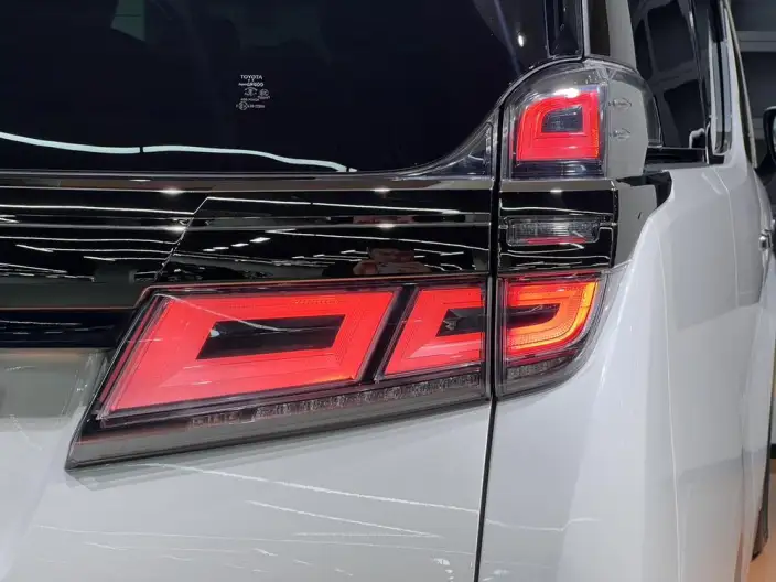 Vellfire 2022 Model Toyota Crown Hybrid Jin Shine Special Edition 2.5L HV Premium Edition – фото 8