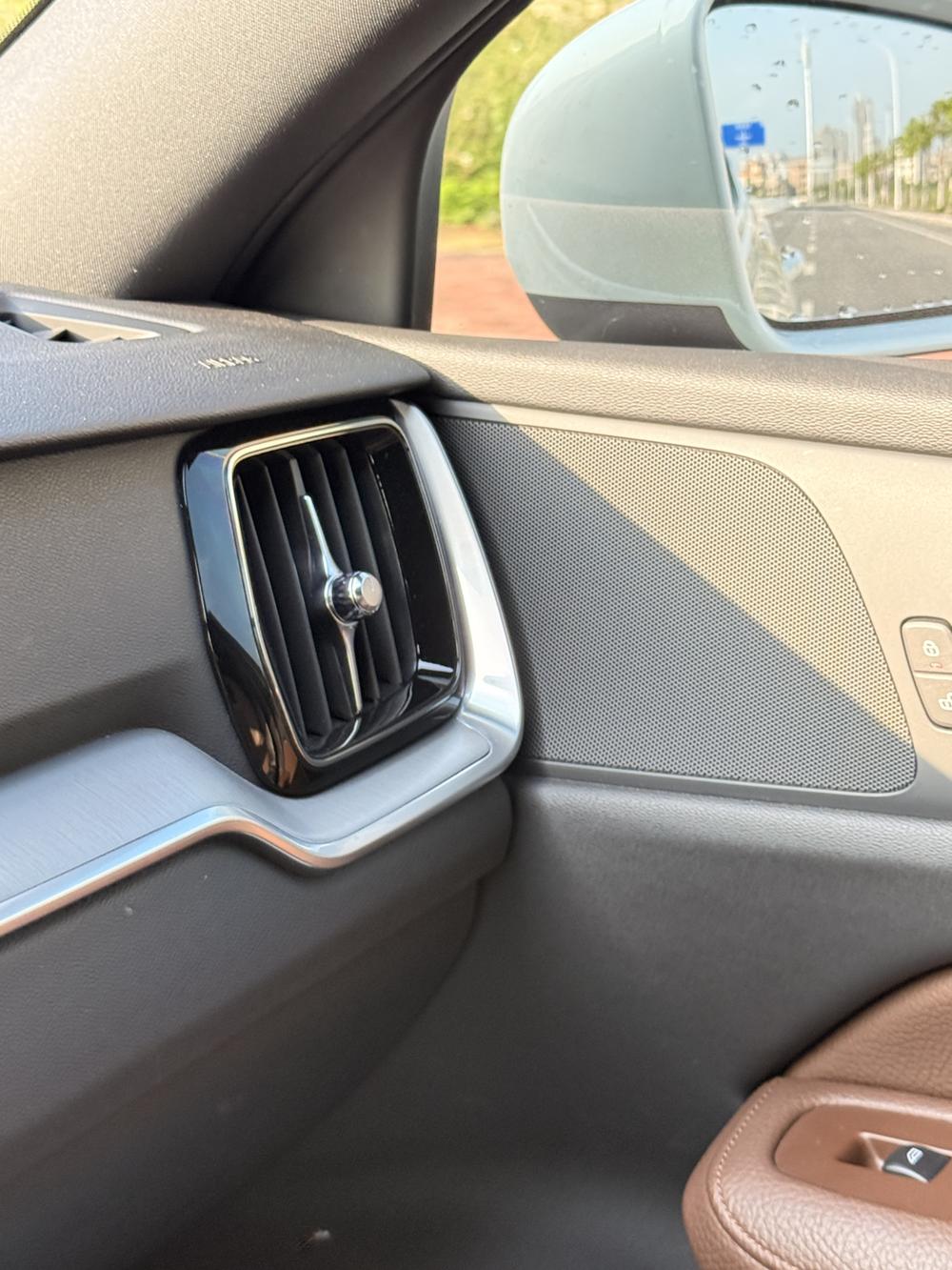 Volvo S60 2022 B4 Intelligent Refined Luxury – фото 17