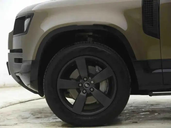 Land Rover Defender 2023 Model Facelift 110 P400 X-Dynamic HSE – фото 6