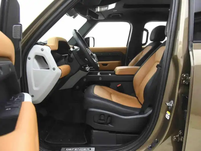 Land Rover Defender 2023 Model Facelift 110 P400 X-Dynamic HSE – фото 9