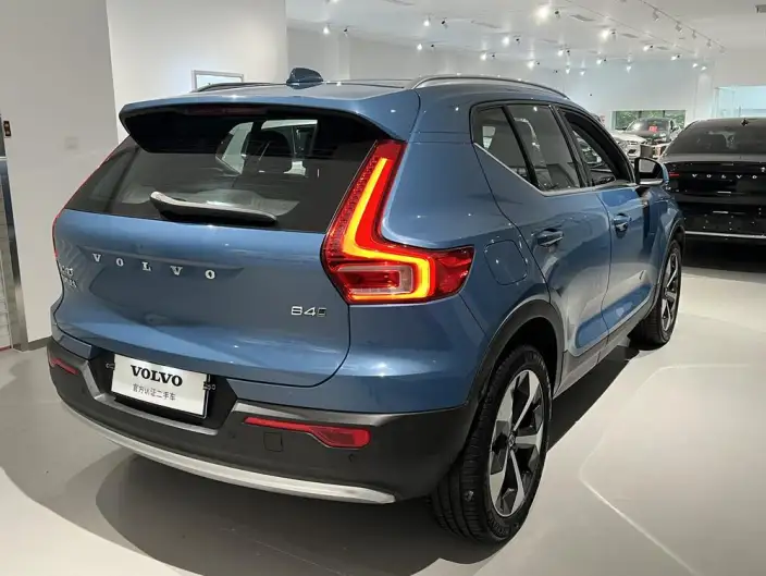Volvo XC40 2025 Model B4 4WD Smart Range Deluxe Edition – фото 7