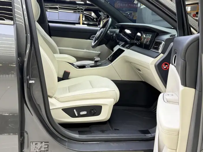 Li Auto ONE 2021 Model Extended Range 6 seat Edition – фото 10