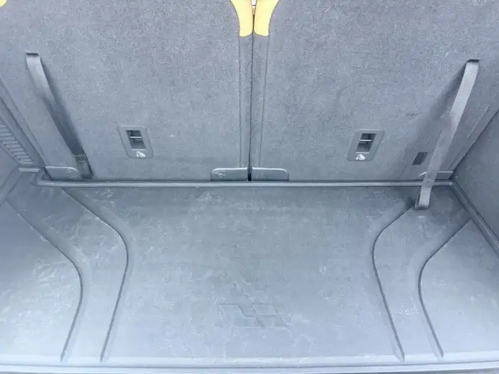 Li Auto ONE 2021 Model Extended Range 6 seat Edition – фото 4