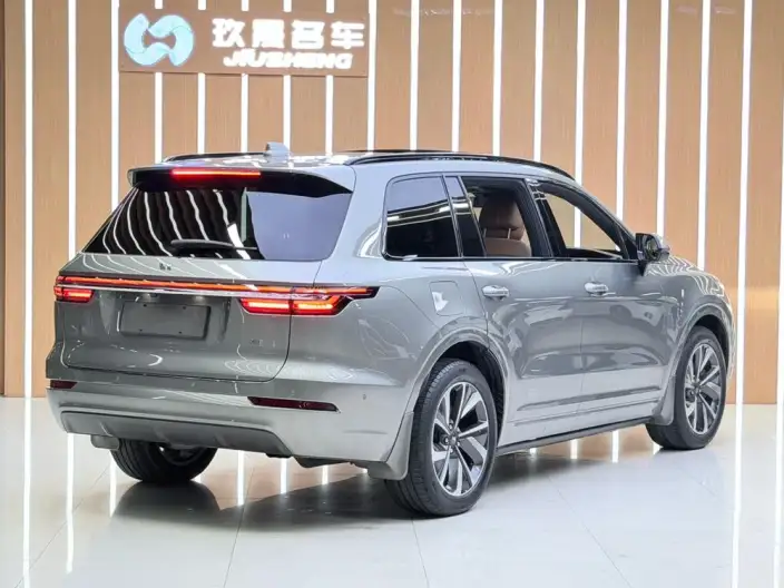 Li Auto ONE 2021 Model Extended Range 6 seat Edition – фото 7