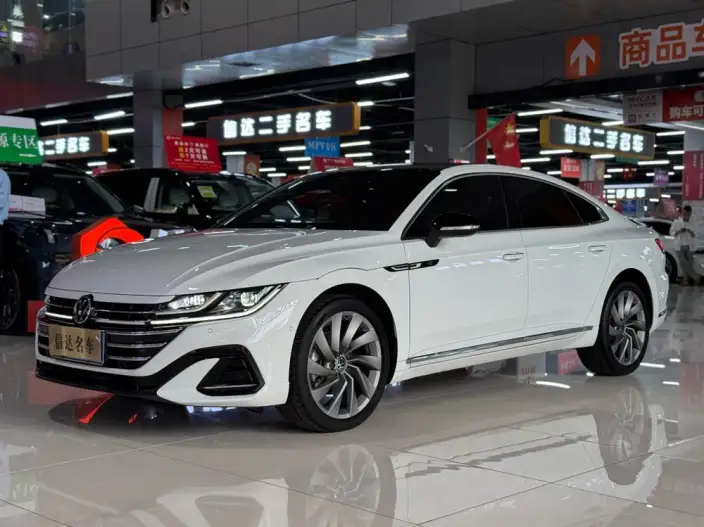 Volkswagen CC 2023 Model 380TSI Eye-catching version – фото 1