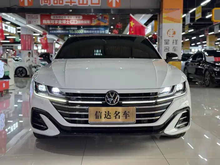 Volkswagen CC 2023 Model 380TSI Eye-catching version – фото 2