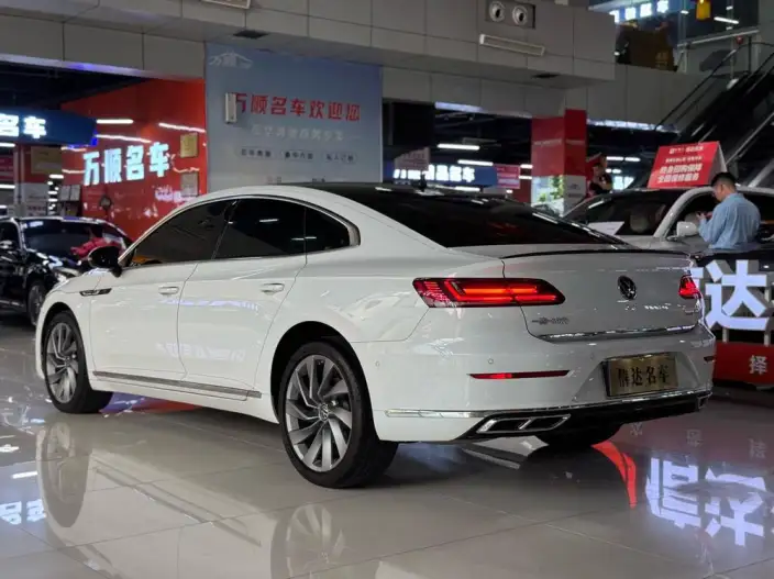 Volkswagen CC 2023 Model 380TSI Eye-catching version – фото 4