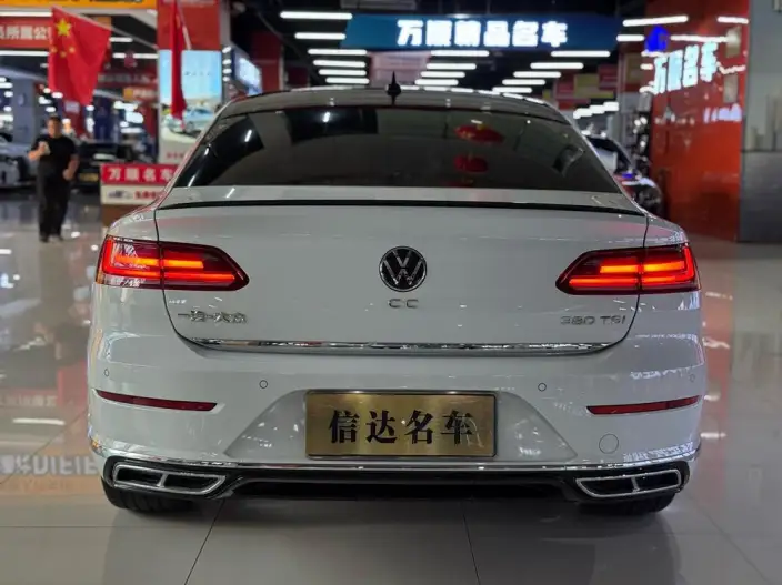 Volkswagen CC 2023 Model 380TSI Eye-catching version – фото 5