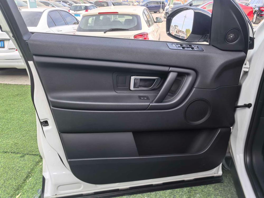 Land Rover Discovery Sport Модель 2018 года 200PS PURE Edition – фото 9