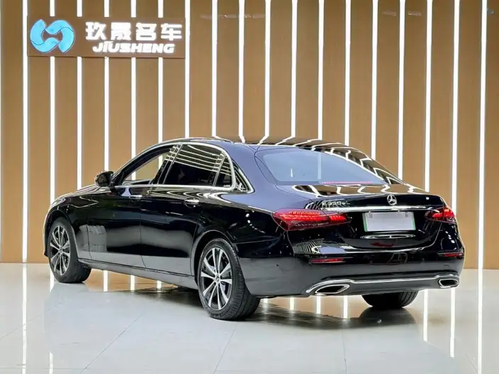 Mercedes-Benz E-Class PHEV 2023 Model E 350 e L Sports sedan