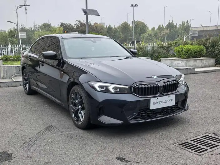 BMW 3 Series 2025 Model 330Li M Sports Night Set