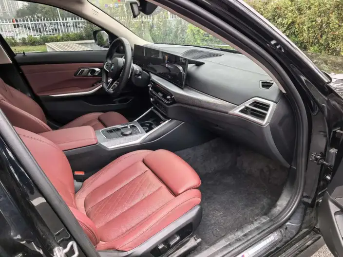 BMW 3 Series 2025 Model 330Li M Sports Night Set – фото 10