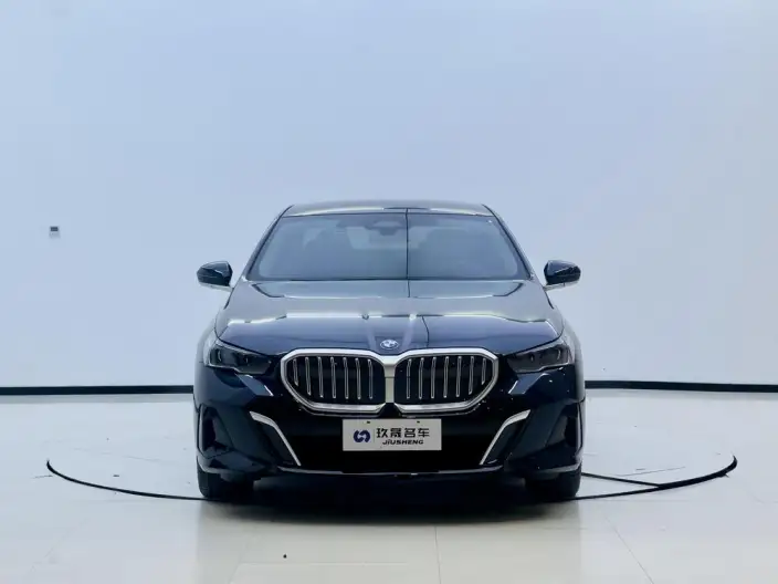 BMW 5 Series 2024 Model 530Li Leading Model M Sports Set