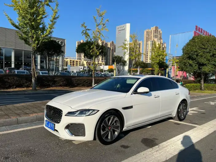 Jaguar XFL 2022 Model 2.0T P200 2WD Elite Deluxe Edition
