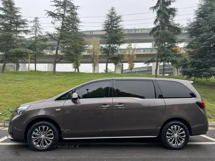 Buick GL8 2023 Model Business class 2.0T Luxury Model