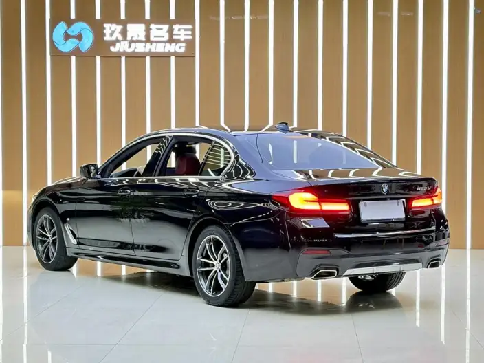 BMW 5 Series 2022 Model Facelift II 525Li M Sports Set