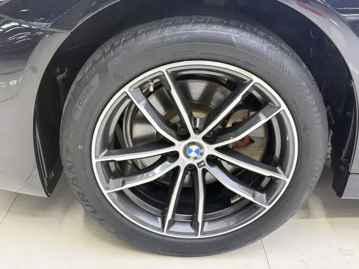 BMW 5 Series 2022 Model Facelift II 525Li M Sports Set – фото 9