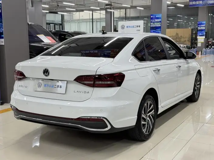 Volkswagen Lavida 2023 Model 1.5L Automatic Manyi Edition – фото 6