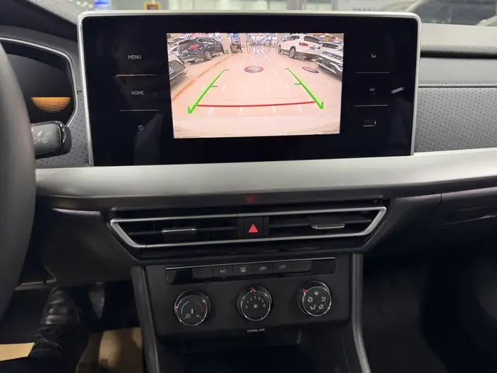 Volkswagen Lavida 2023 Model 1.5L Automatic Manyi Edition – фото 8