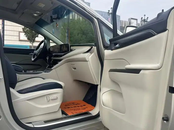 Buick GL8 2022 Model ES Luzun 653T Comfort Model – фото 9