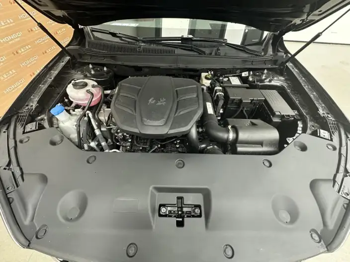 Hongqi HS5 2026 Model 2.0T 2WD Flag Xiang Pro Edition