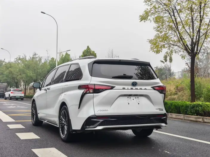 Toyota Sienna 2021 Model 2.5L Hybrid Supreme Edition – фото 5