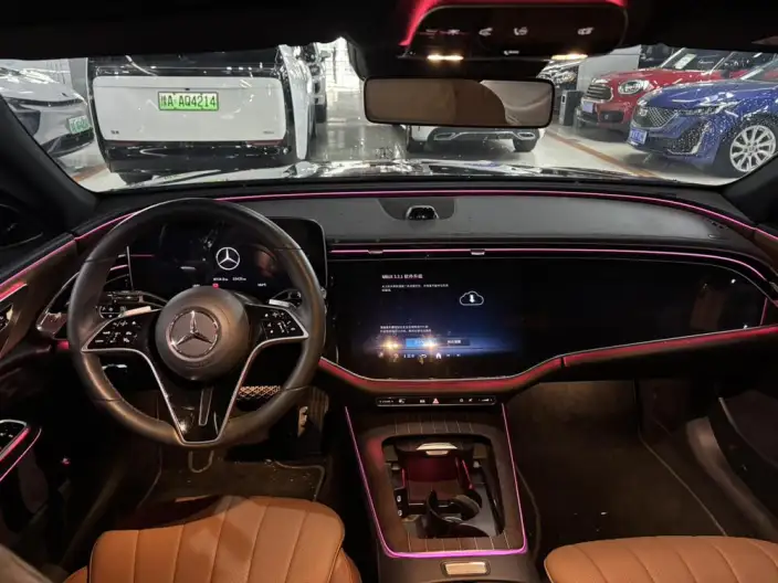 Mercedes-Benz E-Class 2024 Model E 300 L Luxury Model sedan – фото 6