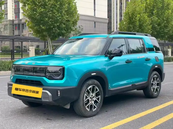 BAIC BJ30 2026 Model Traveler 1.5T DHT Hybrid Advanced version