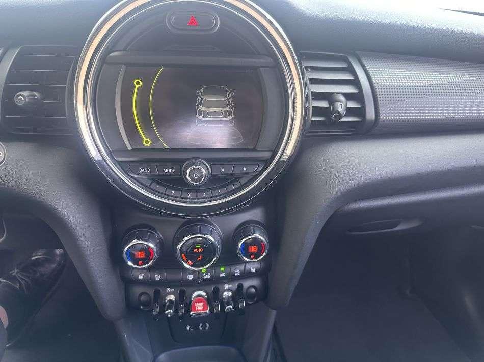 MINI 2015 1.5T COOPER Fun 5-door – фото 14