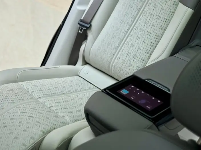ZEEKR 7X 2025 Model 100kWh Long Battery Life Pro Rear Drive Smart Driving Edition – фото 6