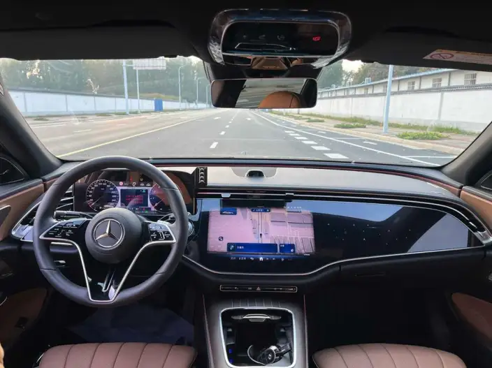 Mercedes-Benz E-Class 2026 Model E 300 L Luxury Model sedan – фото 9