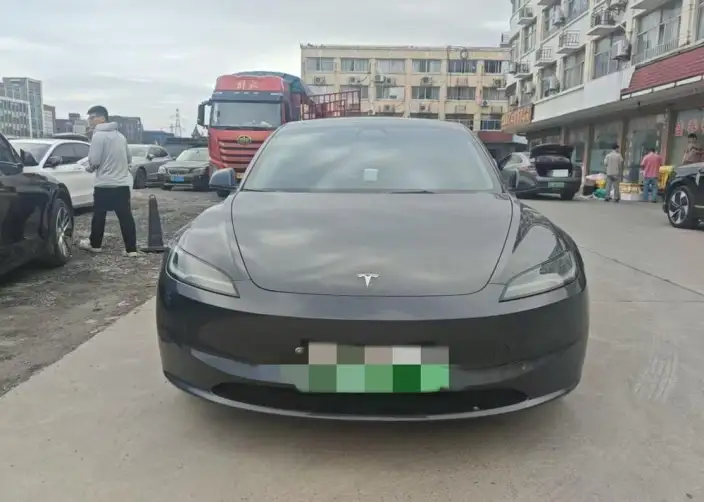 Model 3 2025 Model Facelift Rear-wheel drive version – фото 2