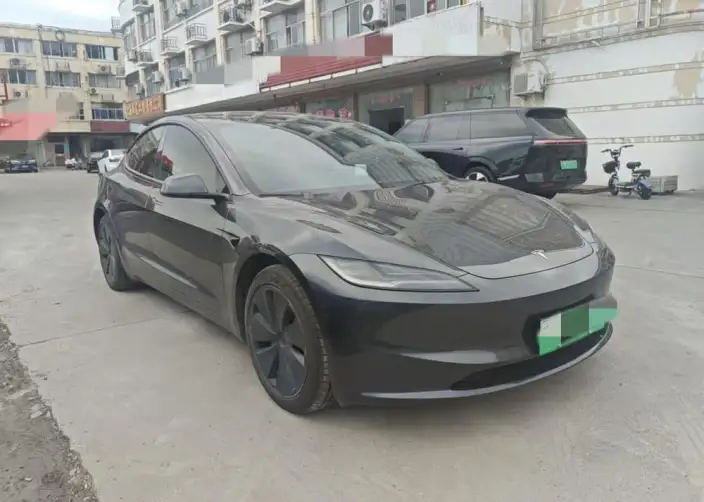 Model 3 2025 Model Facelift Rear-wheel drive version – фото 3