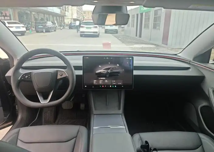 Model 3 2025 Model Facelift Rear-wheel drive version – фото 7