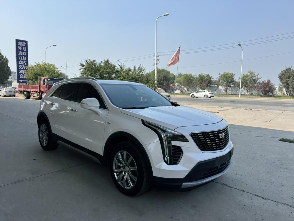 Cadillac XT4 2018 28T FWD Luxury – фото 3