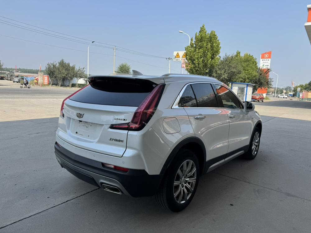 Cadillac XT4 2018 28T FWD Luxury – фото 5