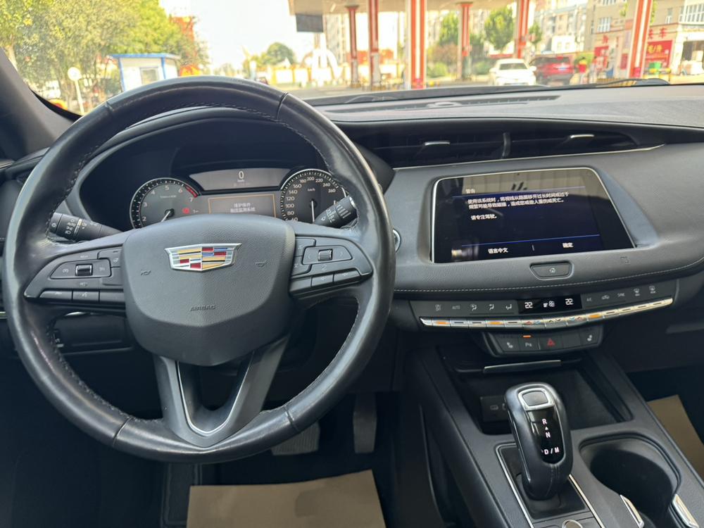 Cadillac XT4 2018 28T FWD Luxury – фото 7