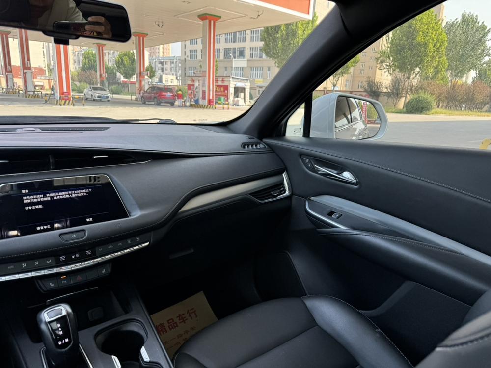 Cadillac XT4 2018 28T FWD Luxury – фото 8