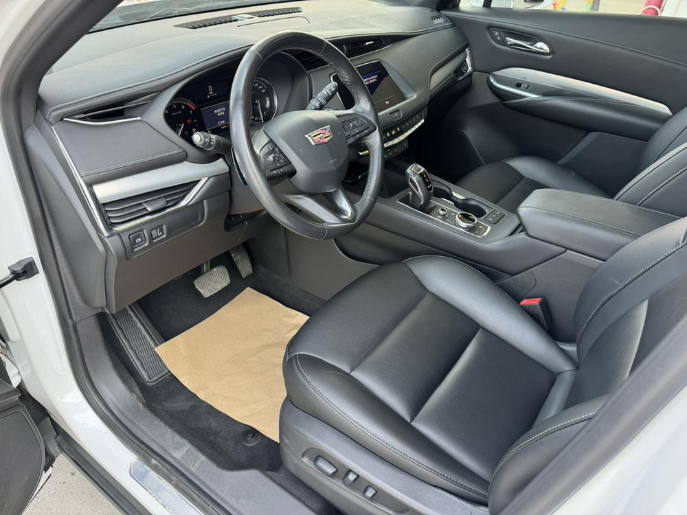 Cadillac XT4 2018 28T FWD Luxury – фото 9