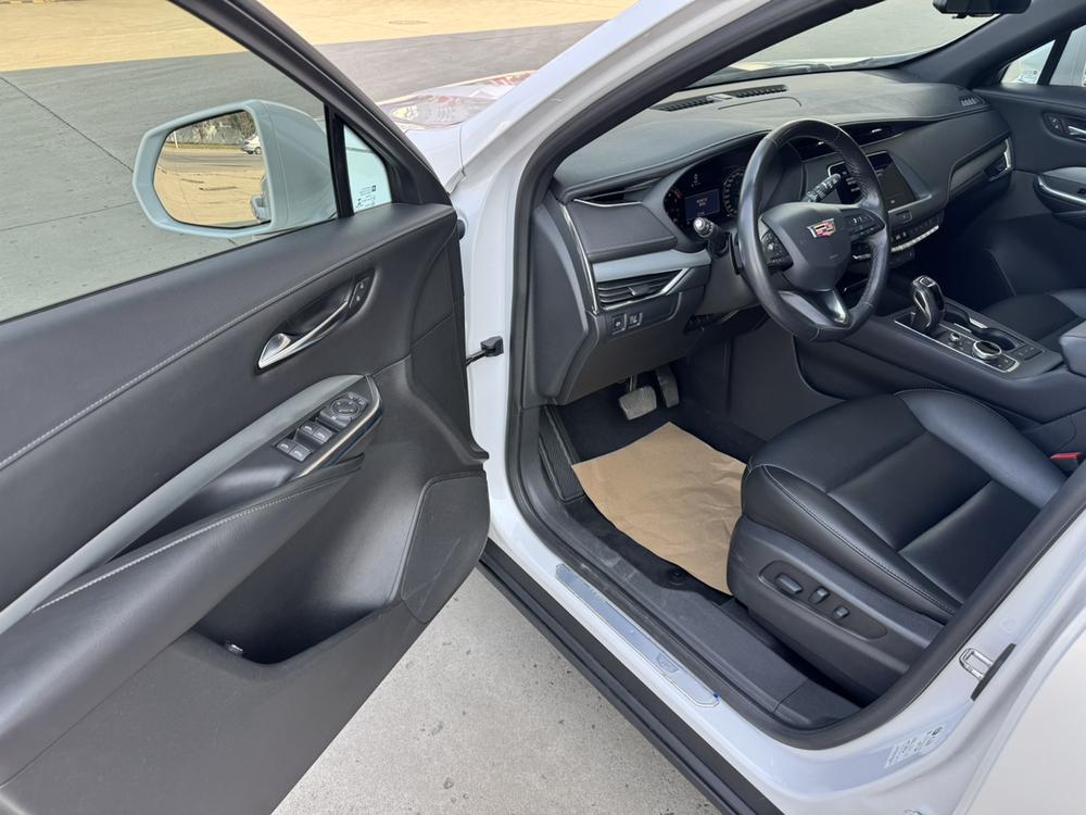 Cadillac XT4 2018 28T FWD Luxury – фото 12