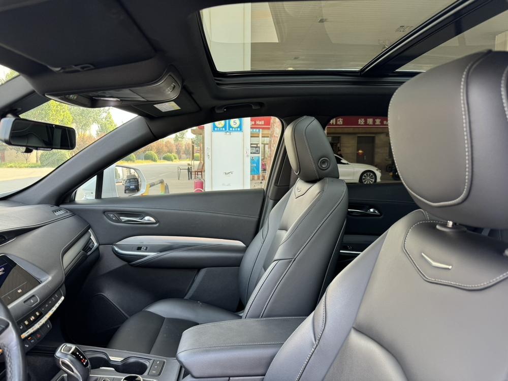 Cadillac XT4 2018 28T FWD Luxury – фото 15