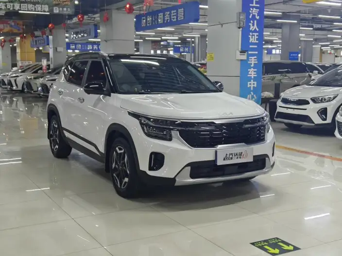 Kia Seltos 2023 Model 1.5L IVT Premium Edition – фото 3