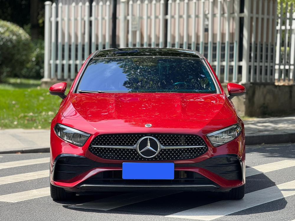 Mercedes-Benz A-class Раздел 2023 A 200 L Sports sedan Fashion Edition – фото 2