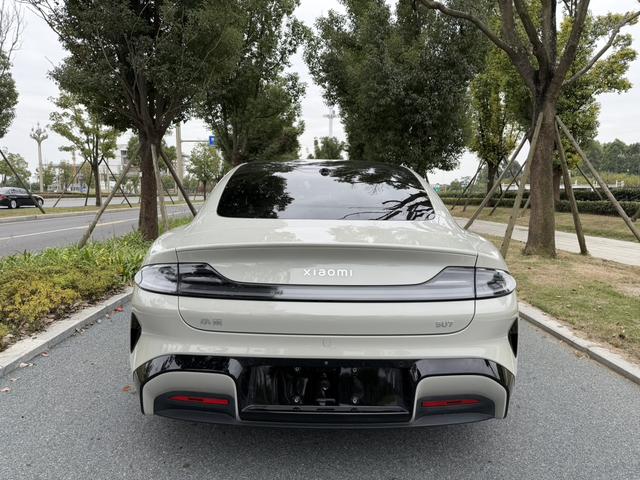 Xiaomi SU7 2024 RWD Standard Long Range – фото 12